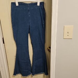 Shein Curve Blue Flared Women's Jeans